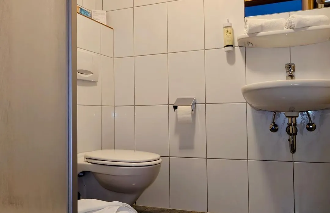 Hotel zur Schlemmerscheune-1
